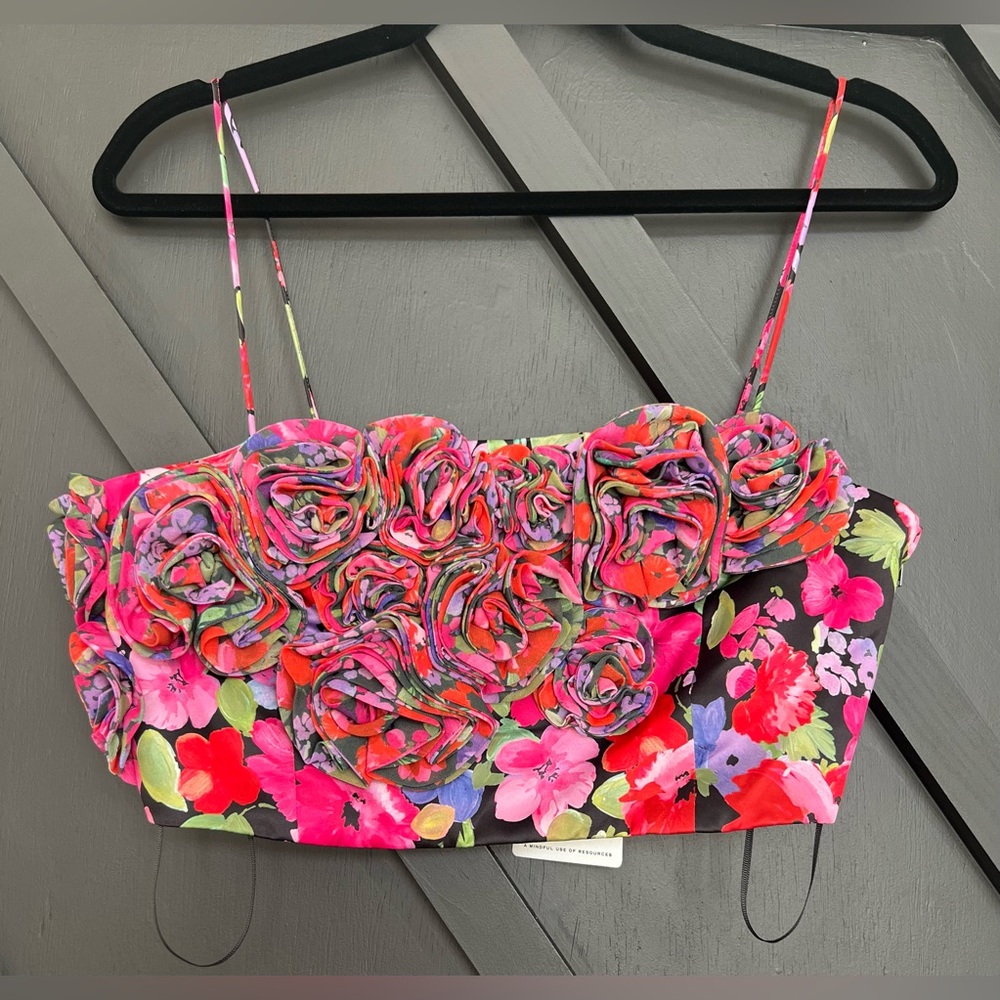 NWT AMUR Sylvie Spaghetti Strap Top in Vintage Flowers, Size 6 - Picture 6 of 10